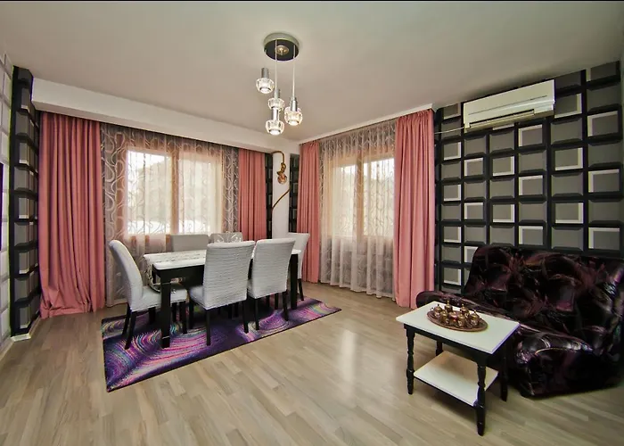 Perla 2-bdrm In The Heart Of The アパート *